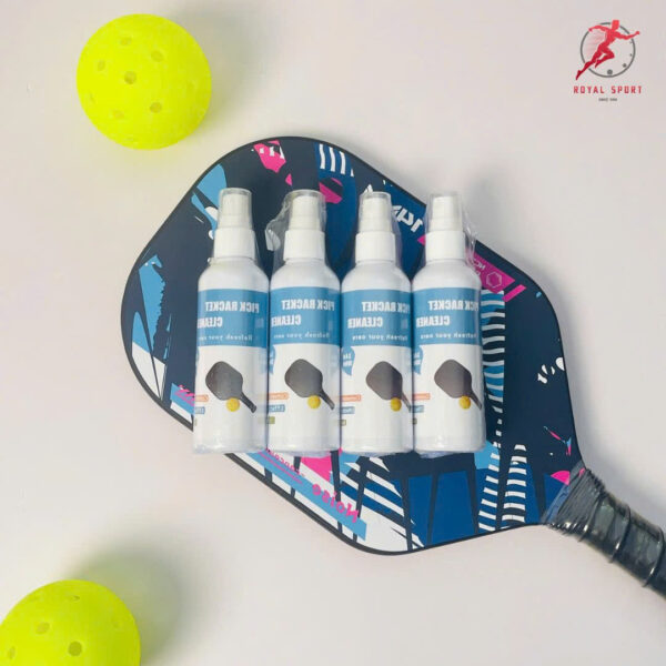 bình xịt vệ sinh mặt vợt pickleball